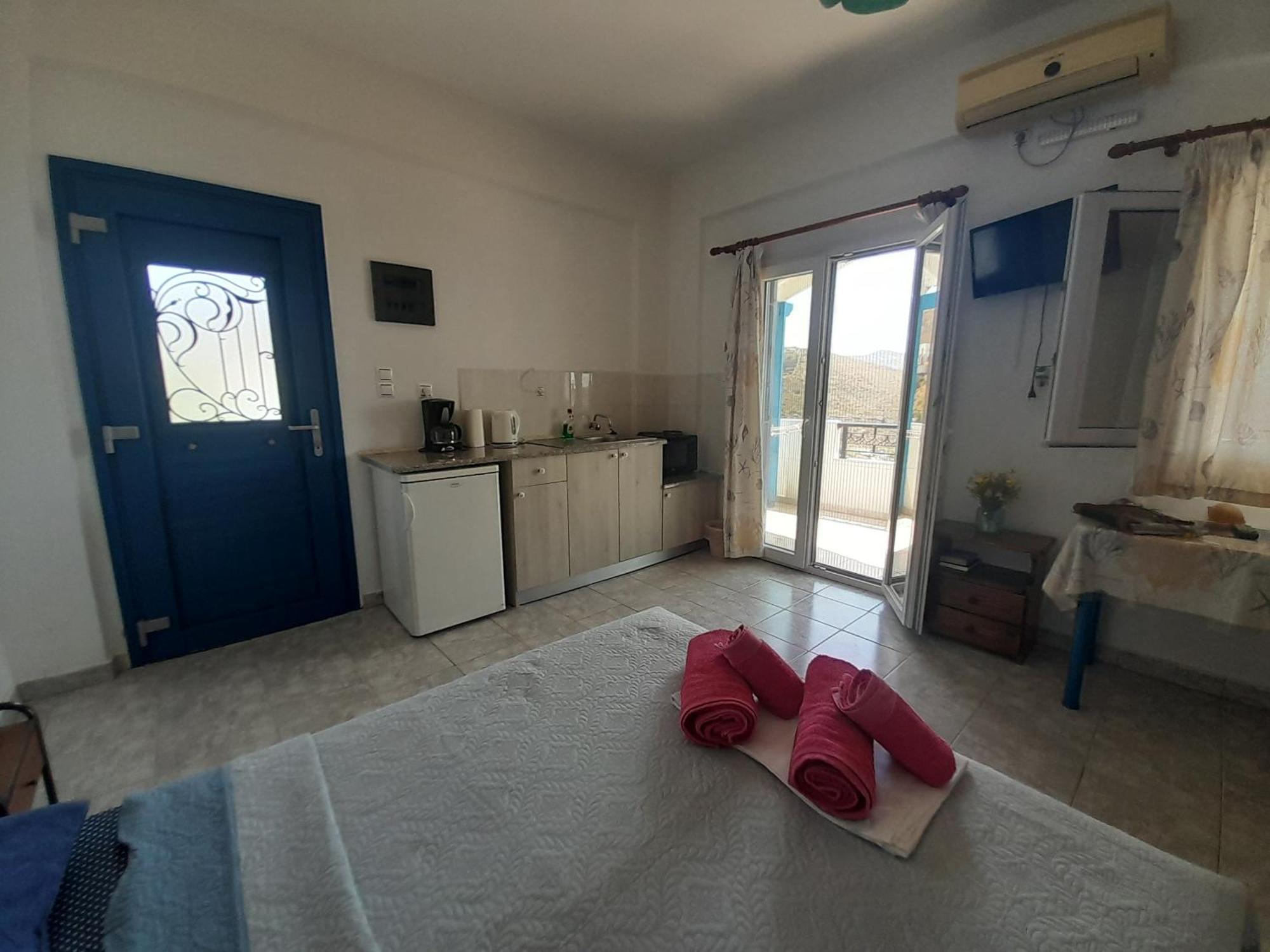 Studios Rena Fourni Ikarias Luaran gambar
